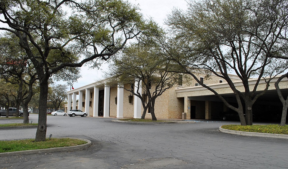 banks in uvalde tx